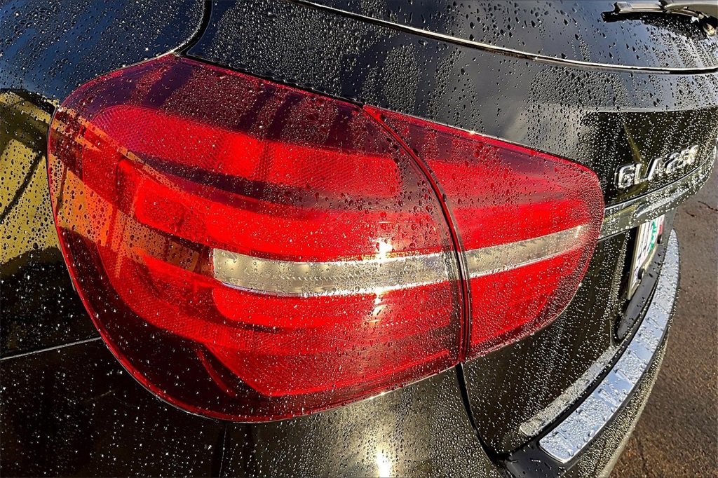 Used 2018 Mercedes-Benz GLA 250 4MATIC image 29