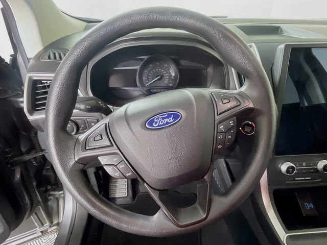 Used 2022 Ford Edge SE image 12
