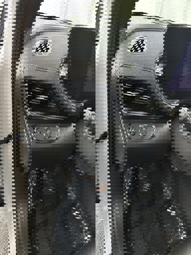 Used 2025 Buick Envista Avenir image 15