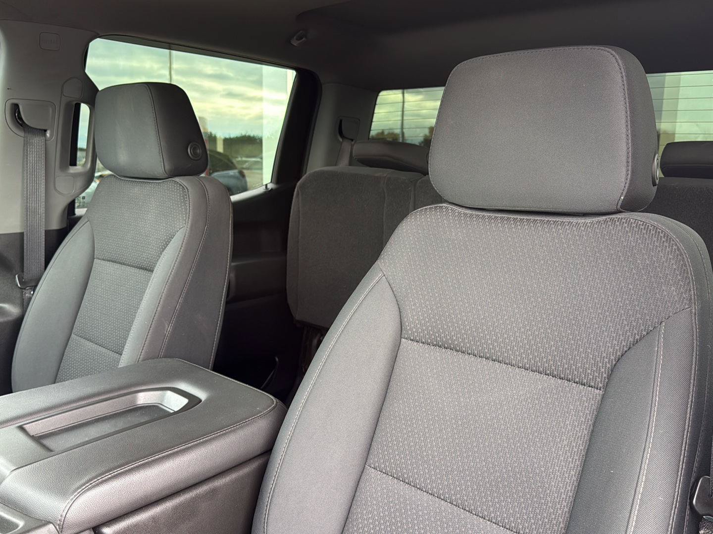 Used 2020 Chevrolet Silverado 1500 Custom Trail Boss w/ Custom Convenience Package AWD/4WD image 18
