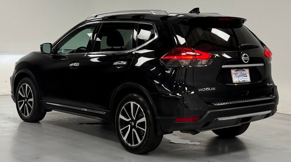 Used 2017 Nissan Rogue SL w/ SL Premium Package AWD/4WD image 4