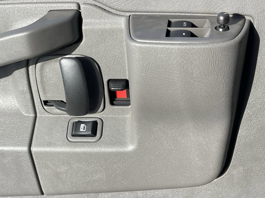 New 2025 GMC Savana 2500 Extended w/ Driver Convenience Package image 23