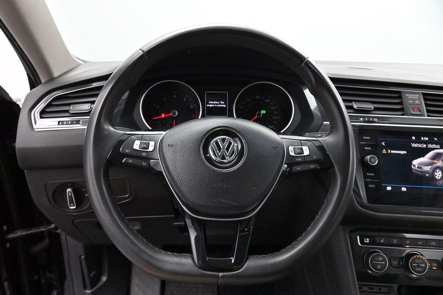 Used 2020 Volkswagen Tiguan SE w/ Panoramic Sunroof Package FWD image 15