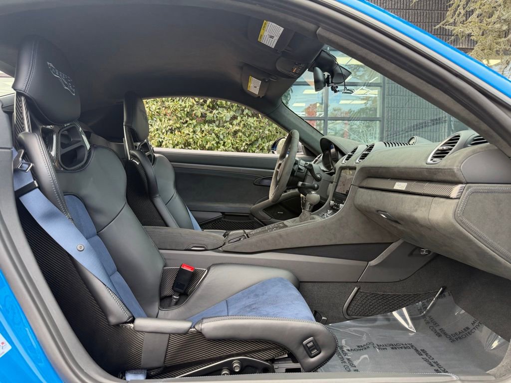 Used 2025 Porsche 718 Cayman GT4 RS w/ Weissach Package image 32