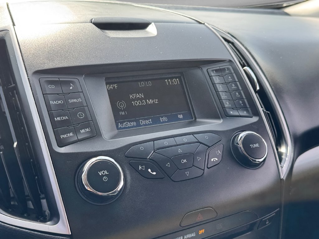 Used 2018 Ford Edge SEL FWD image 25