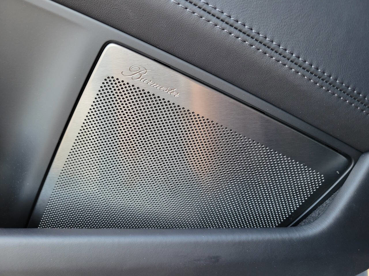 Used 2025 Porsche 911 Turbo S image 42