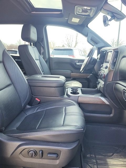 Used 2022 Chevrolet Silverado 1500 High Country w/ Technology Package AWD/4WD image 26