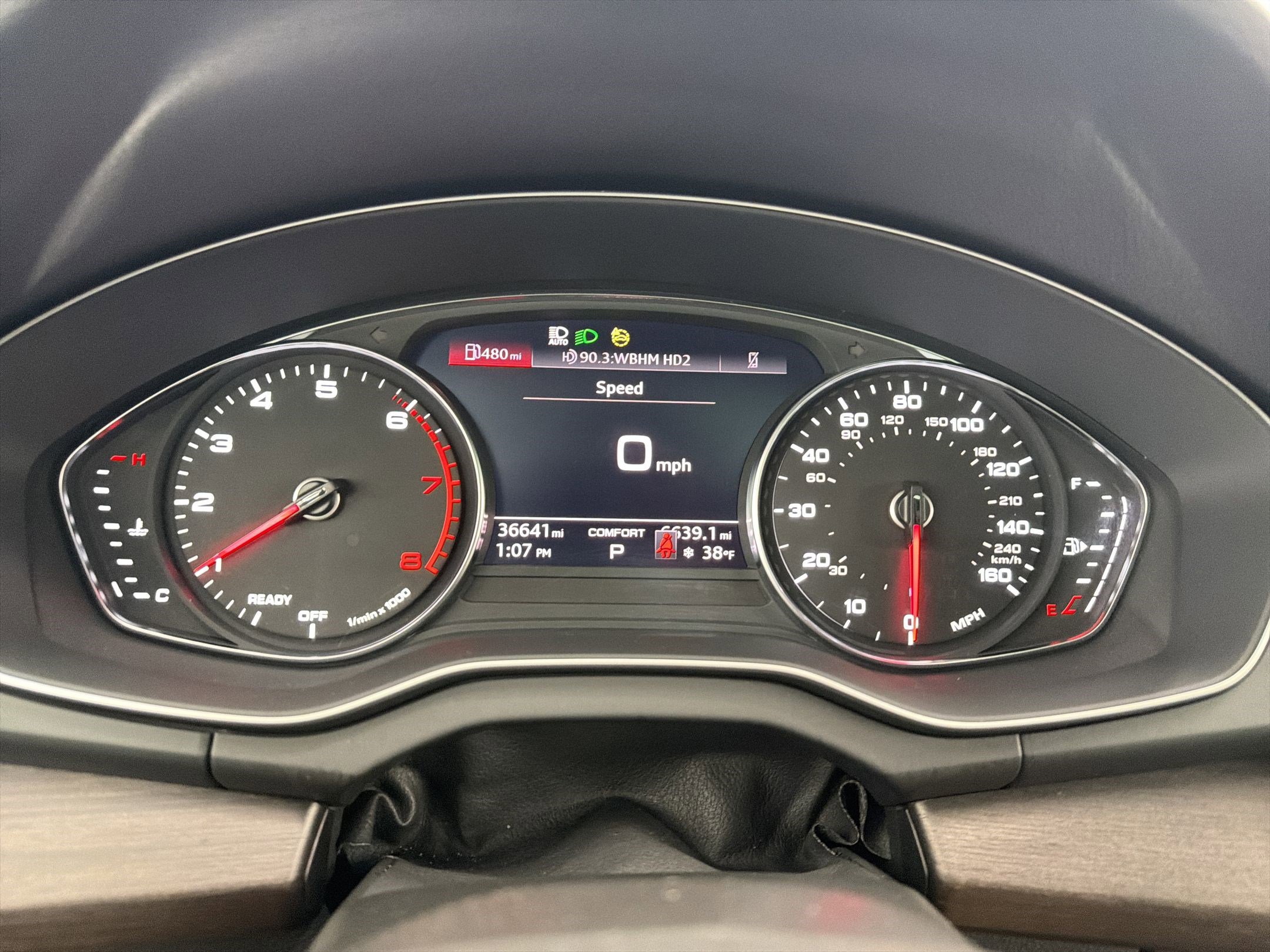 Used 2023 Audi Q5 Premium w/ Convenience Package image 17