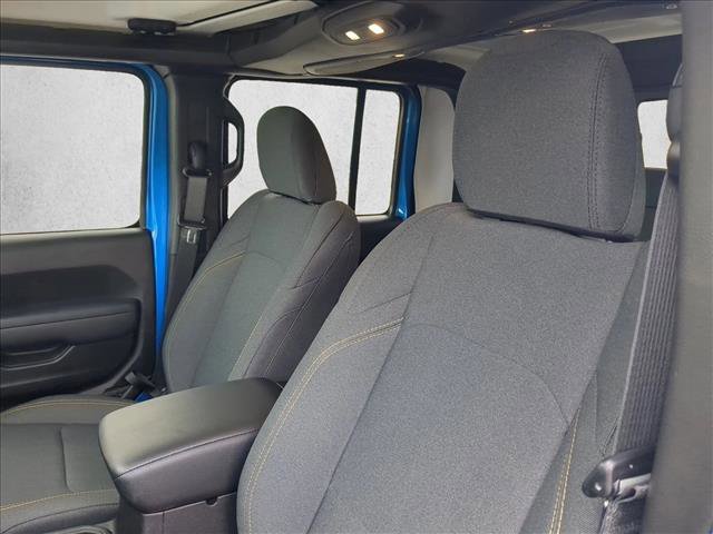 Certified 2025 Jeep Gladiator Sport image 17