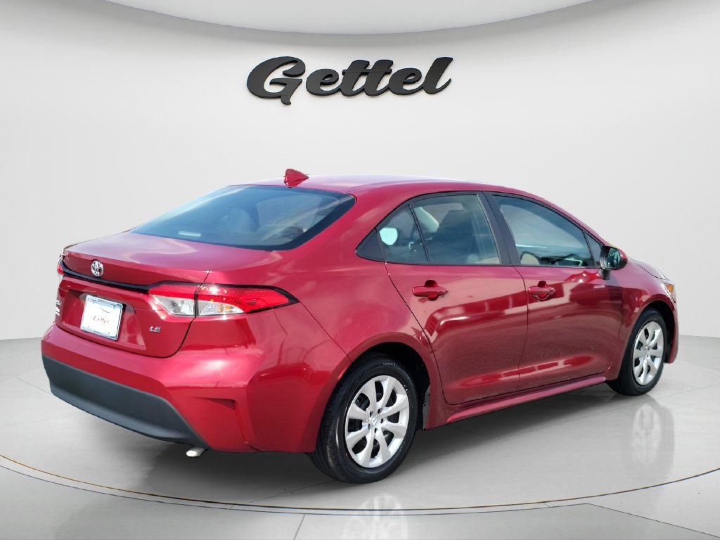Used 2025 Toyota Corolla LE FWD image 5