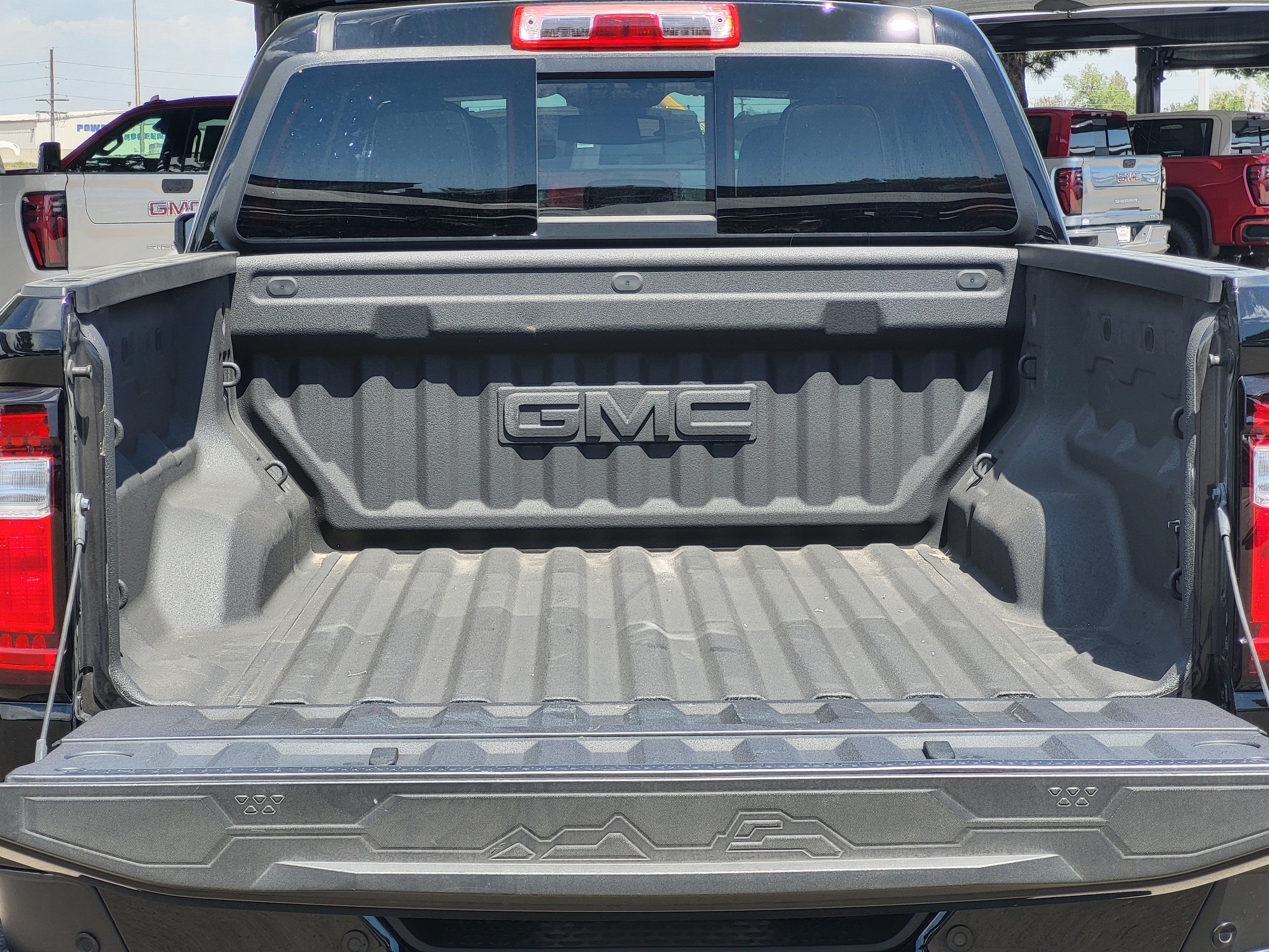 Certified 2025 GMC Canyon Denali AWD/4WD image 26