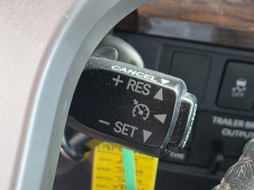Used 2017 Toyota Tundra Limited AWD/4WD image 24