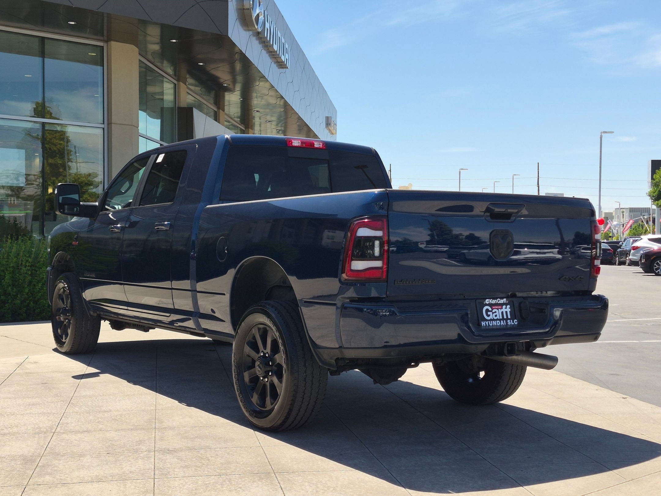 Used 2024 RAM 2500 Laramie w/ Night Edition AWD/4WD image 7