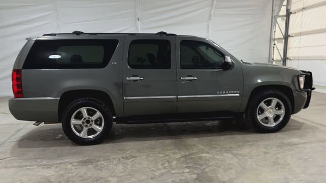Used 2011 Chevrolet Suburban LTZ image 9