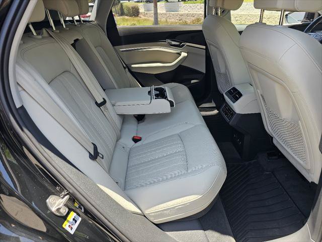 Used 2024 Audi Q8 e-tron Premium Plus AWD/4WD image 6