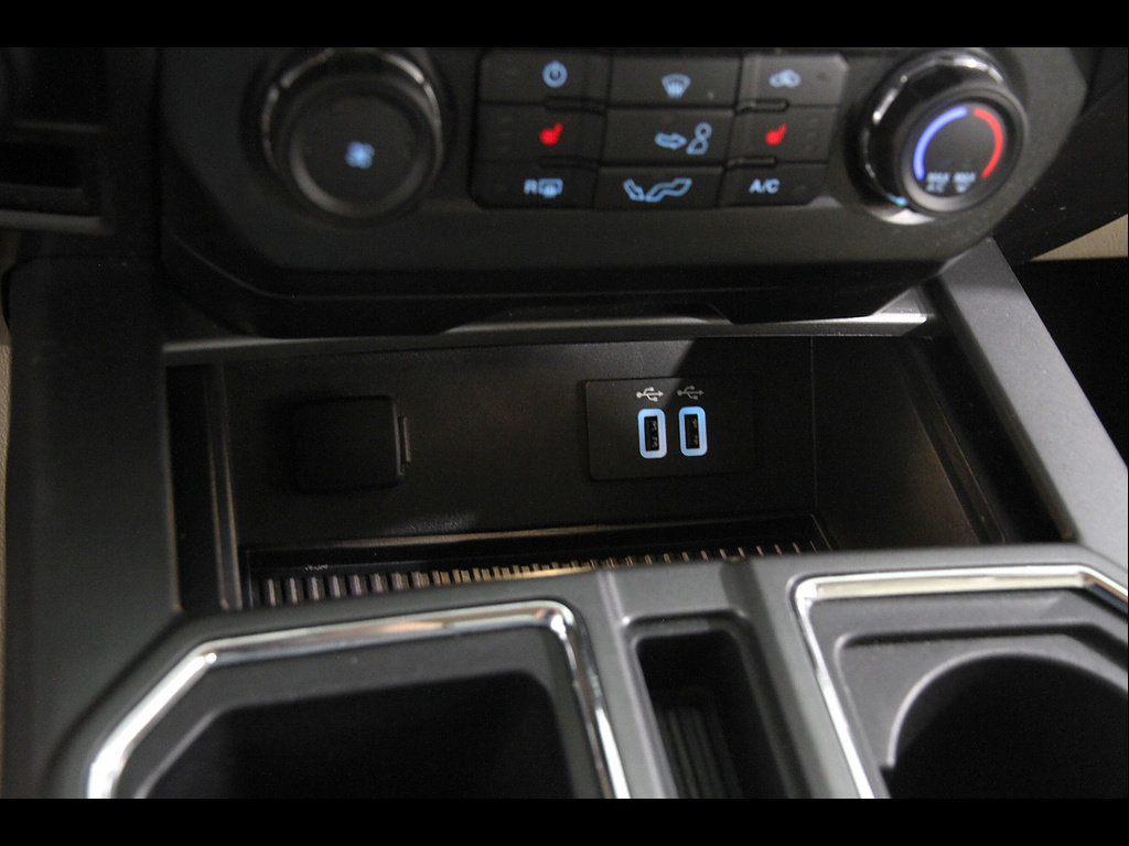 Used 2016 Ford F150 XLT w/ Equipment Group 302A Luxury AWD/4WD image 18