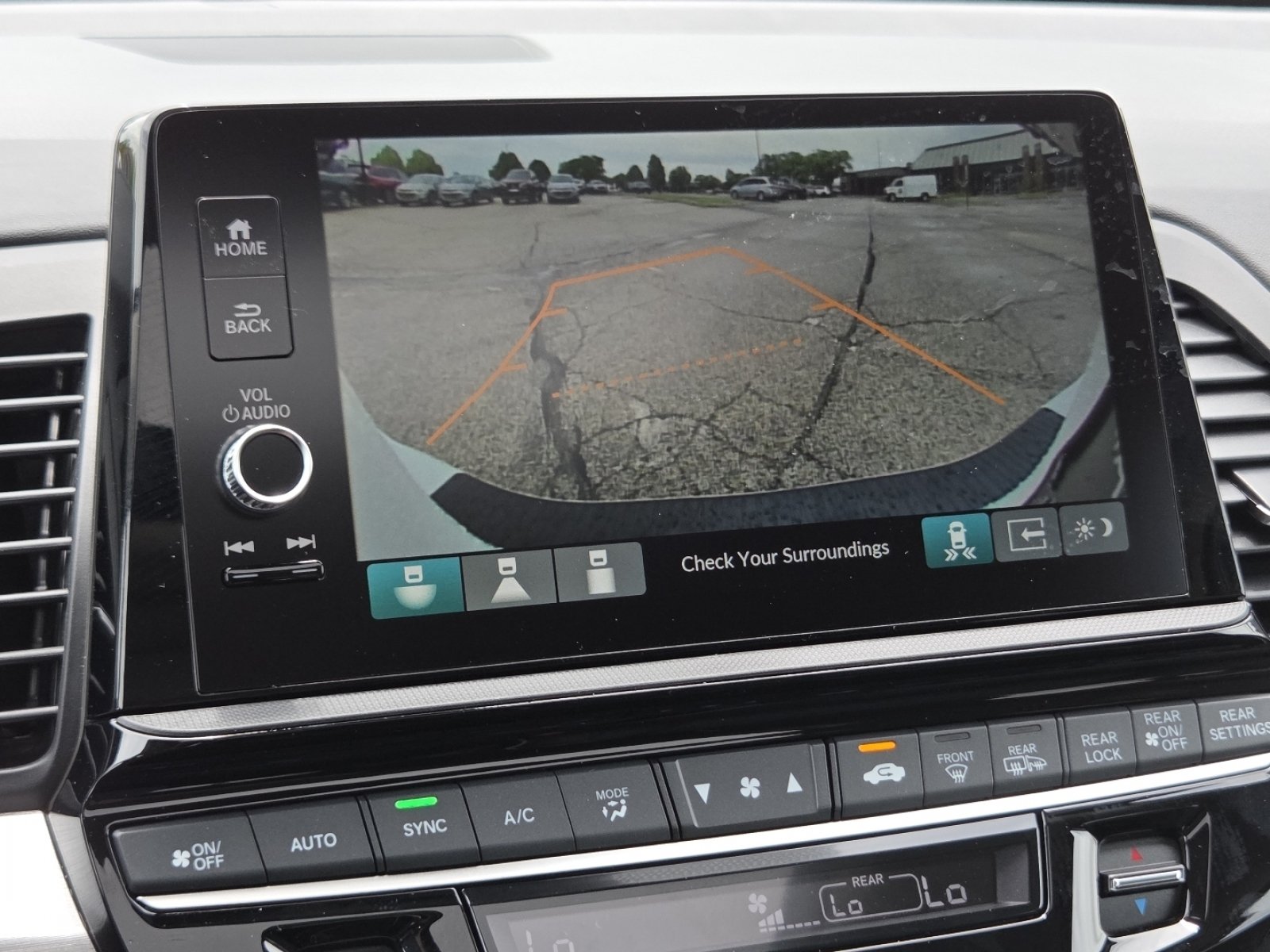 New 2026 Honda Odyssey Touring image 13