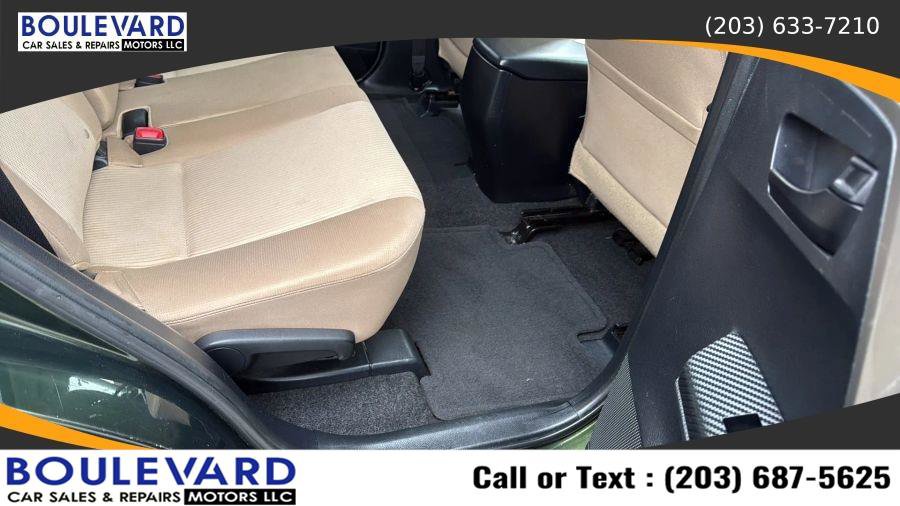 Used 2013 Toyota RAV4 XLE AWD/4WD image 31