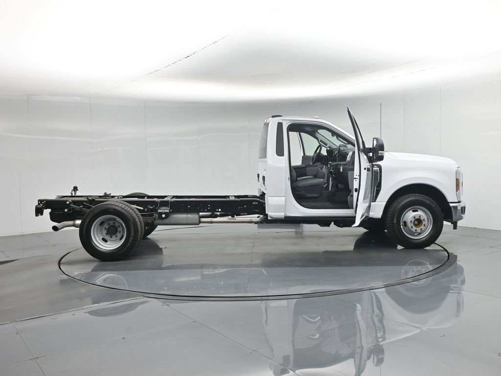 New 2026 Ford F350 XL image 4
