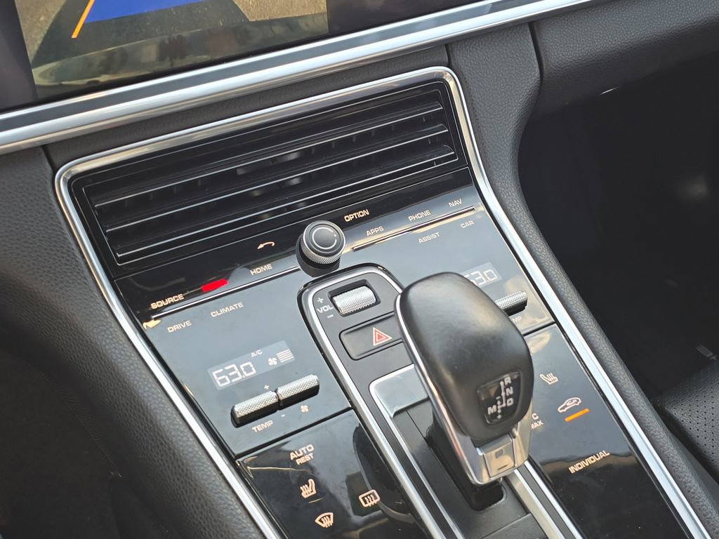 Used 2017 Porsche Panamera 4S image 29