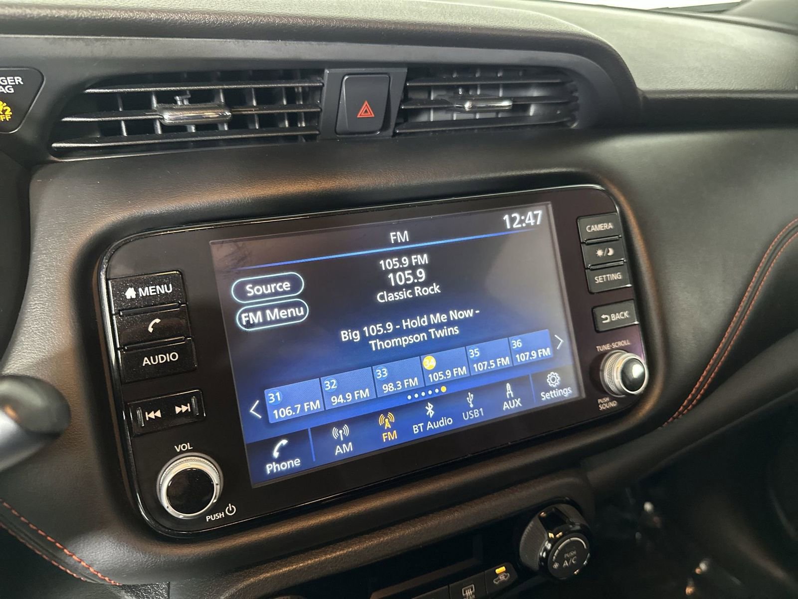 Used 2023 Nissan Kicks SR image 16