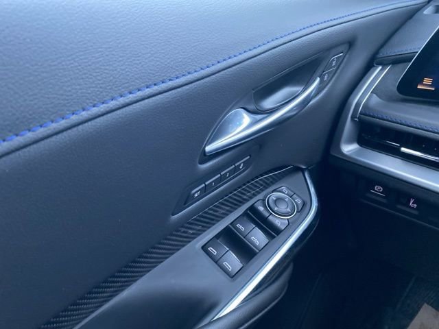 Used 2025 Cadillac XT4 Sport image 21