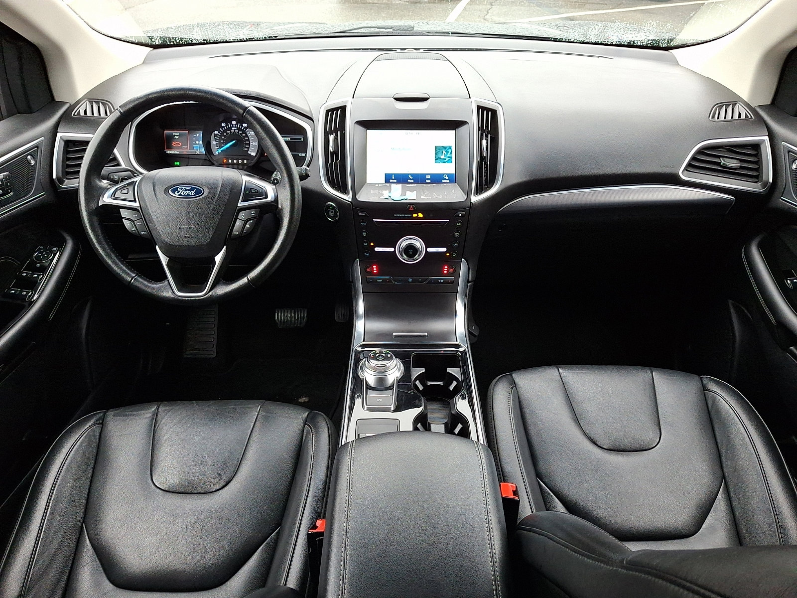 Used 2019 Ford Edge Titanium image 15