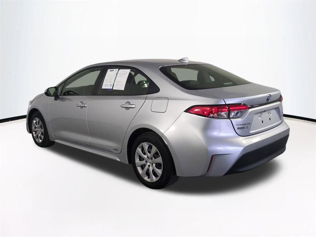 Used 2023 Toyota Corolla LE image 7