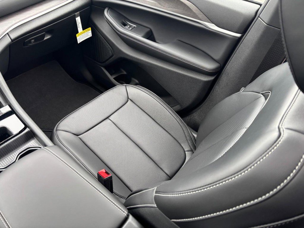 New 2025 Jeep Grand Cherokee L Limited w/ Luxury Tech Group II image 19