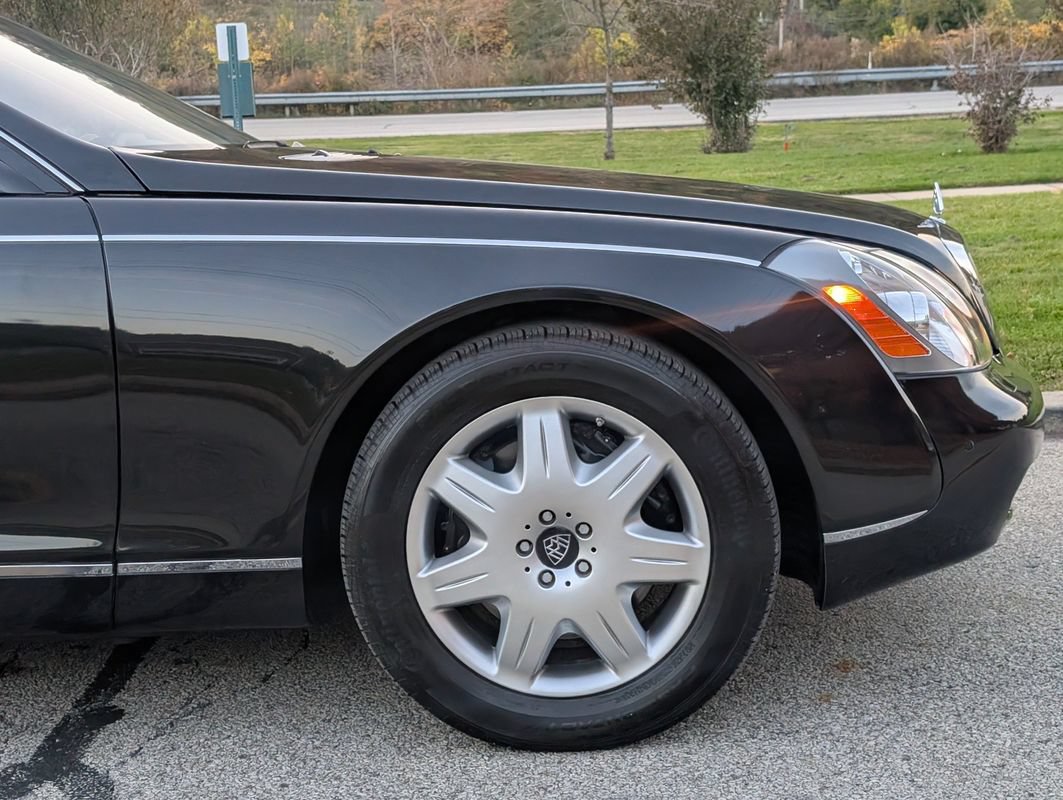 Used 2005 Maybach 57 RWD image 20