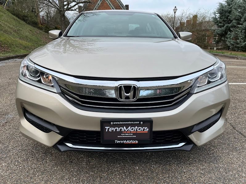 Used 2016 Honda Accord LX image 32