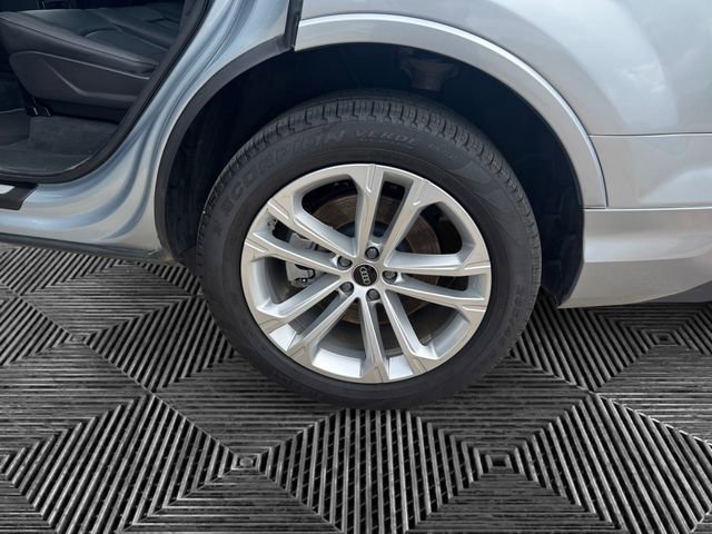 Used 2025 Audi Q7 3.0T Premium Plus image 13