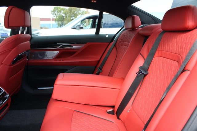 Used 2022 BMW 750i xDrive w/ M Sport Package AWD/4WD image 46