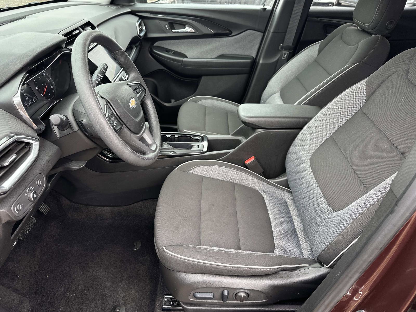 Certified 2023 Chevrolet TrailBlazer LT w/ Convenience Package AWD/4WD image 18