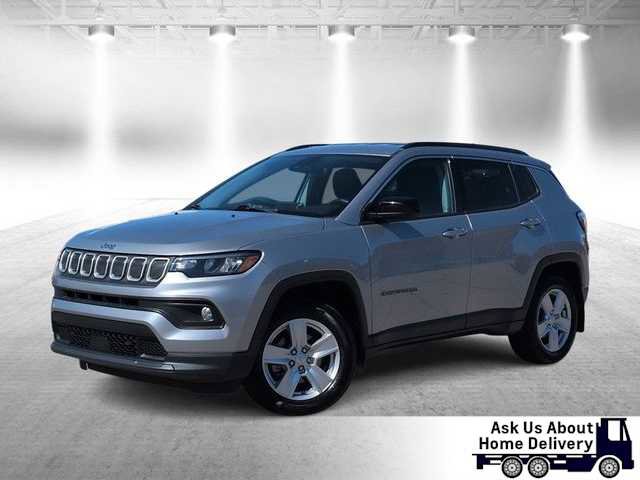 Used 2022 Jeep Compass Latitude w/ Convenience Group AWD/4WD image 1