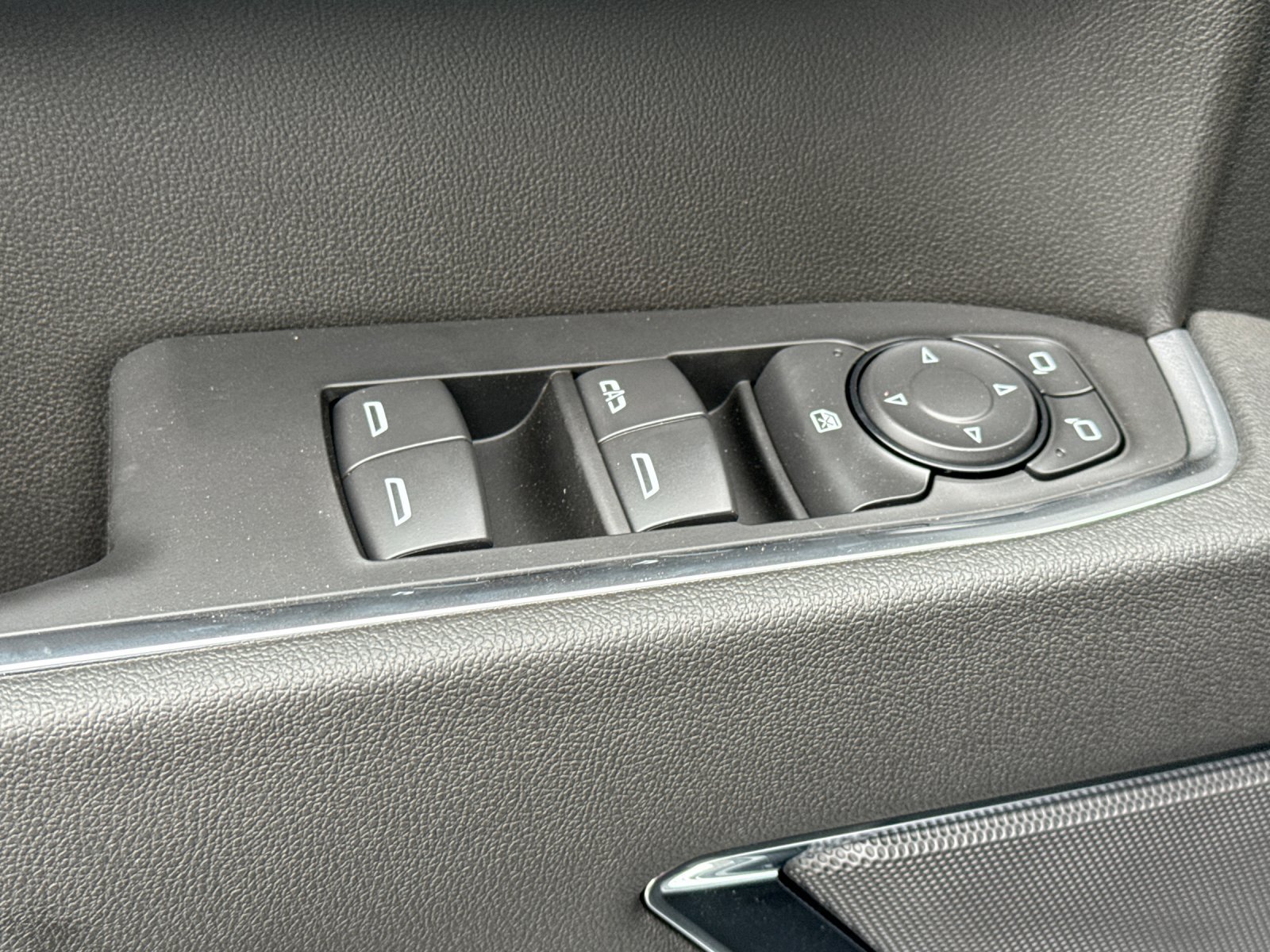 New 2026 GMC Sierra 1500 Elevation AWD/4WD image 12