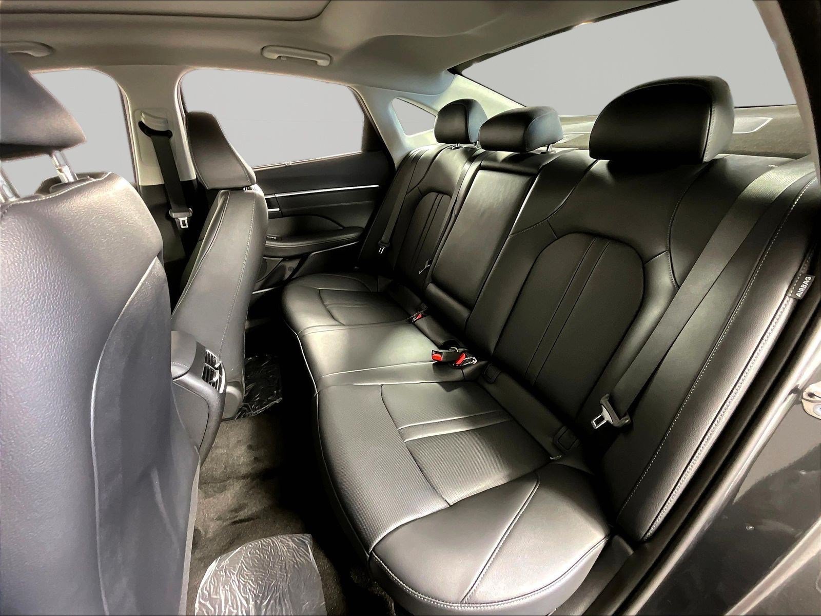 New 2026 Hyundai Sonata Limited FWD image 17