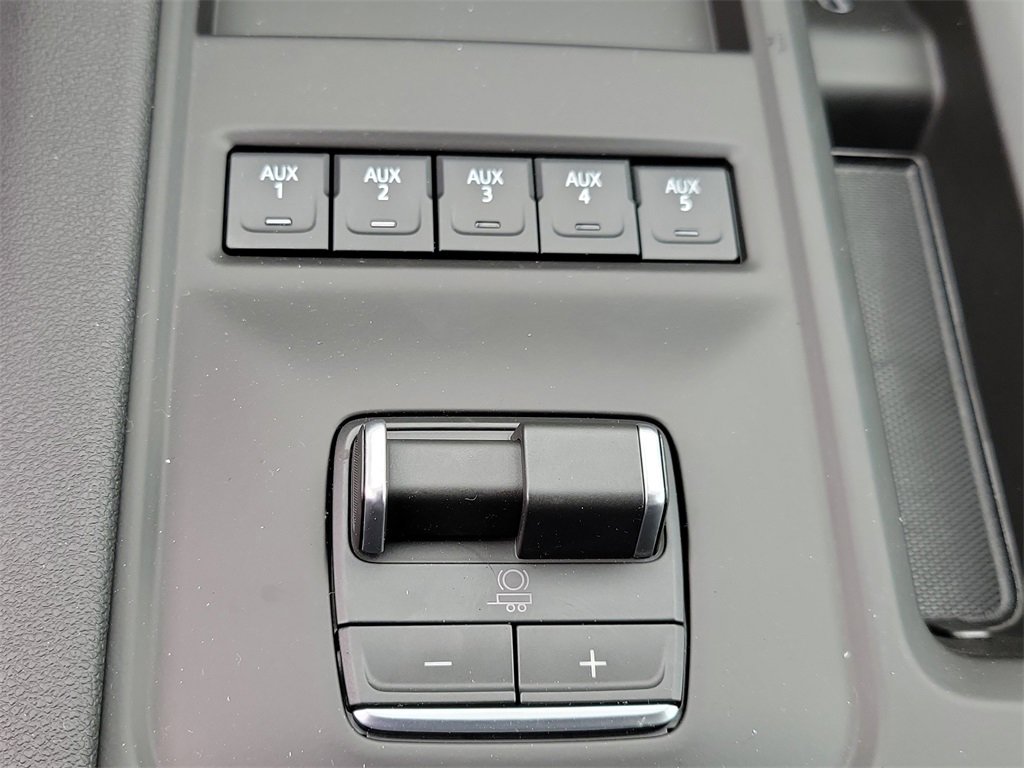 New 2026 GMC Sierra 2500 AT4 w/ AT4 Premium Plus Package image 35