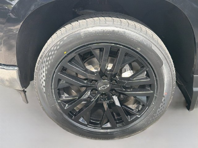 Used 2023 Chevrolet Silverado 1500 LT w/ LPO, Dark Essentials Package RWD image 32