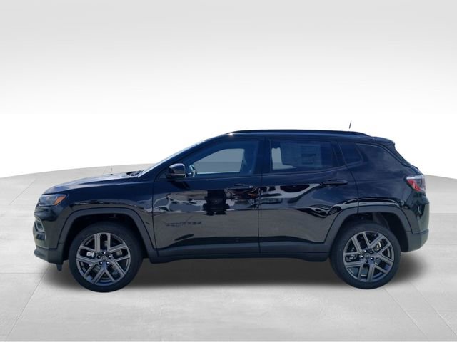 New 2026 Jeep Compass Limited image 2
