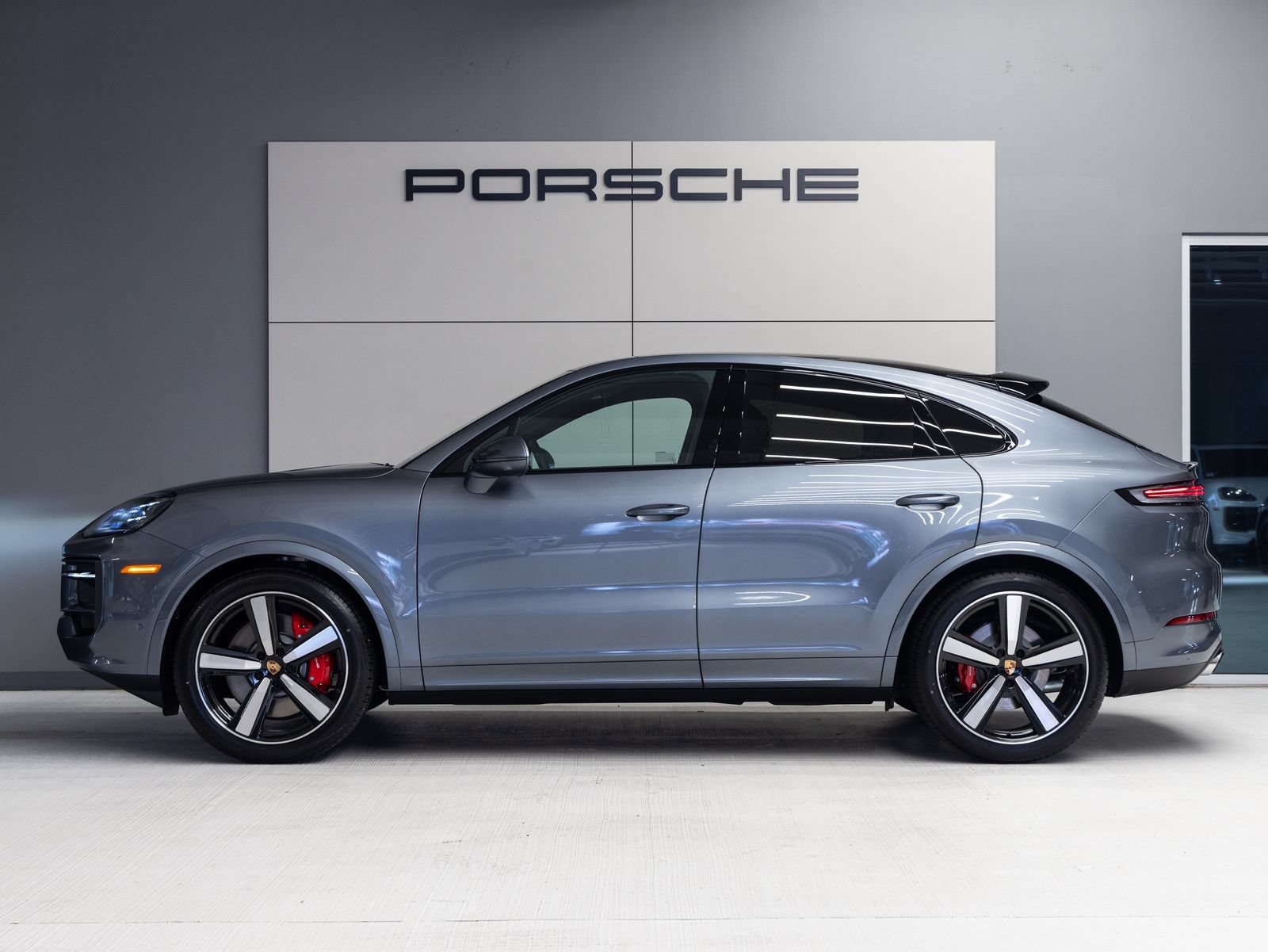New 2026 Porsche Cayenne S AWD/4WD image 2