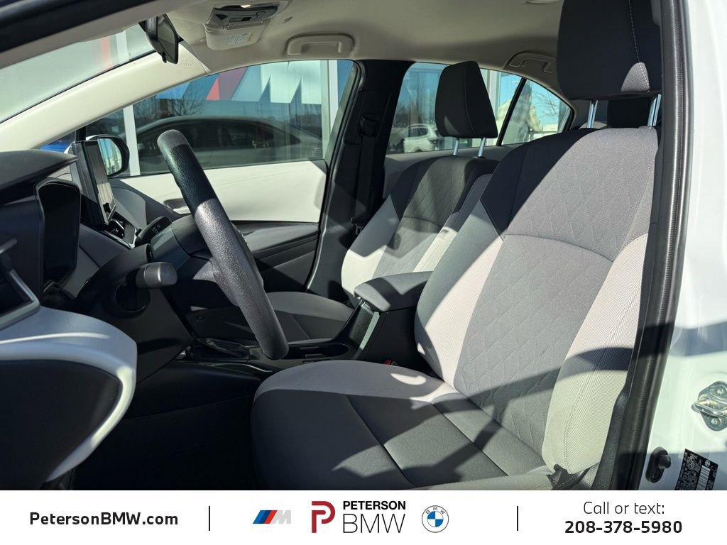 Used 2025 Toyota Corolla LE w/ LE Premium Package image 16