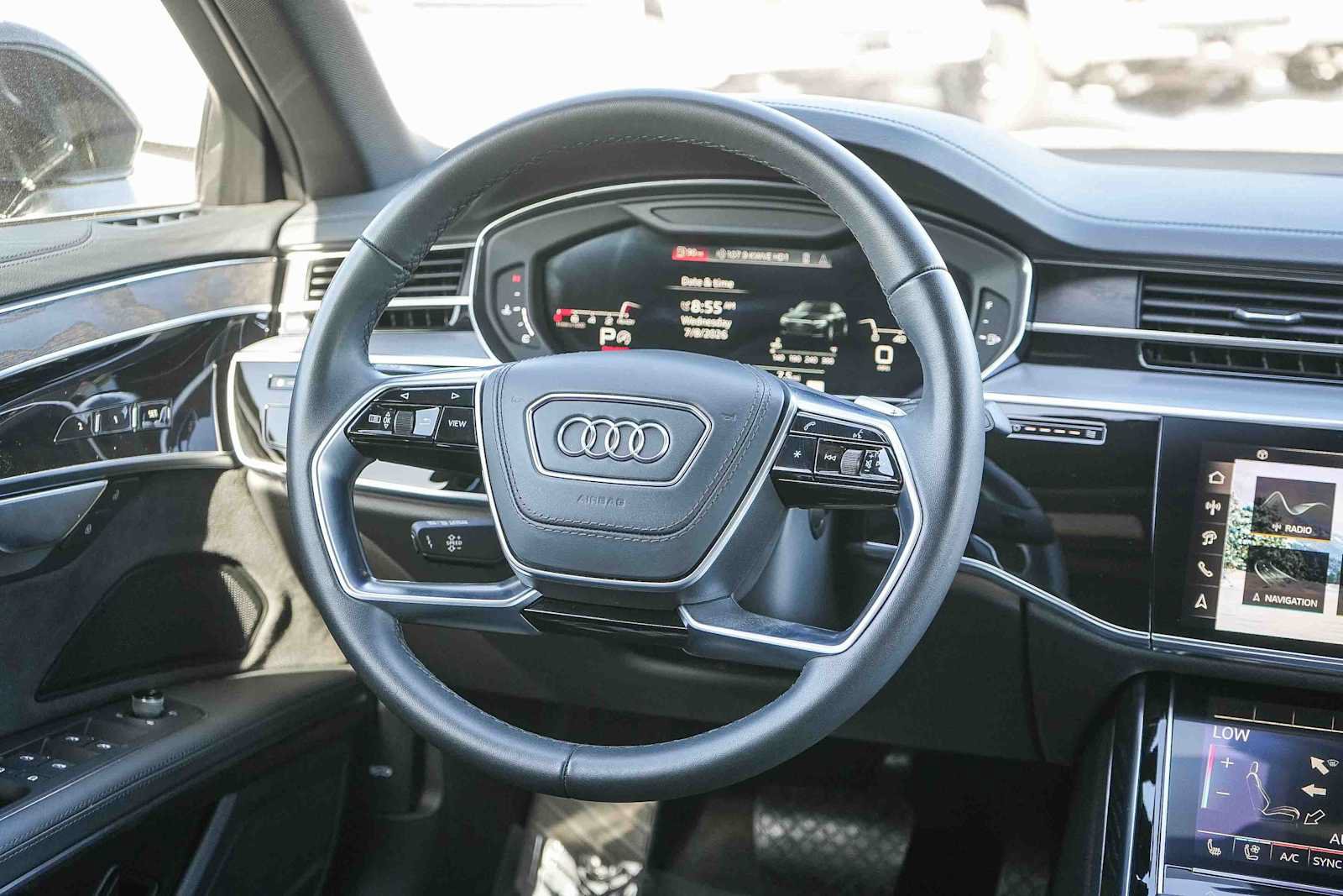 Used 2025 Audi A8 L 3.0T AWD/4WD image 20