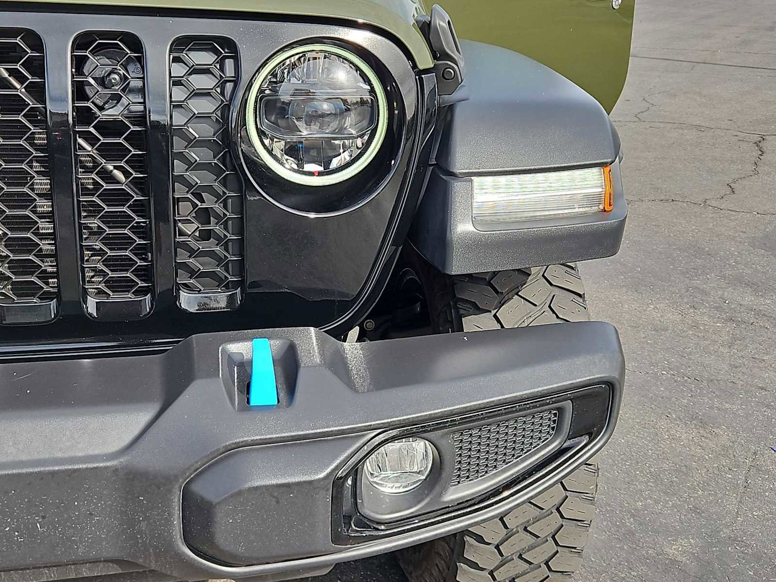 Used 2023 Jeep Wrangler Unlimited w/ 8.4" Radio Group image 11