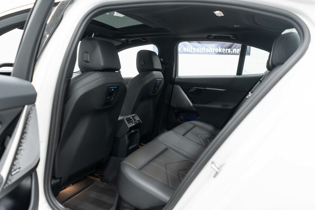 Used 2026 BMW 530i xDrive AWD/4WD image 31