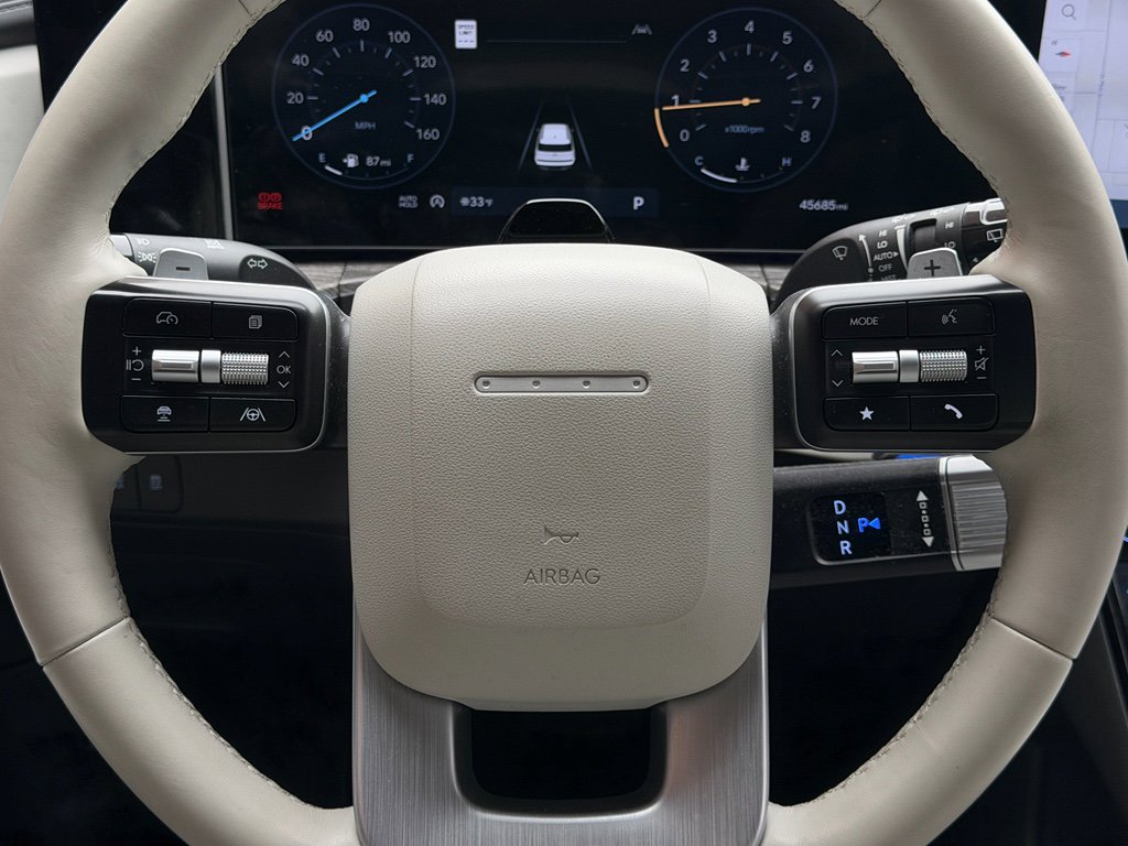 Used 2024 Hyundai Santa Fe Limited image 17