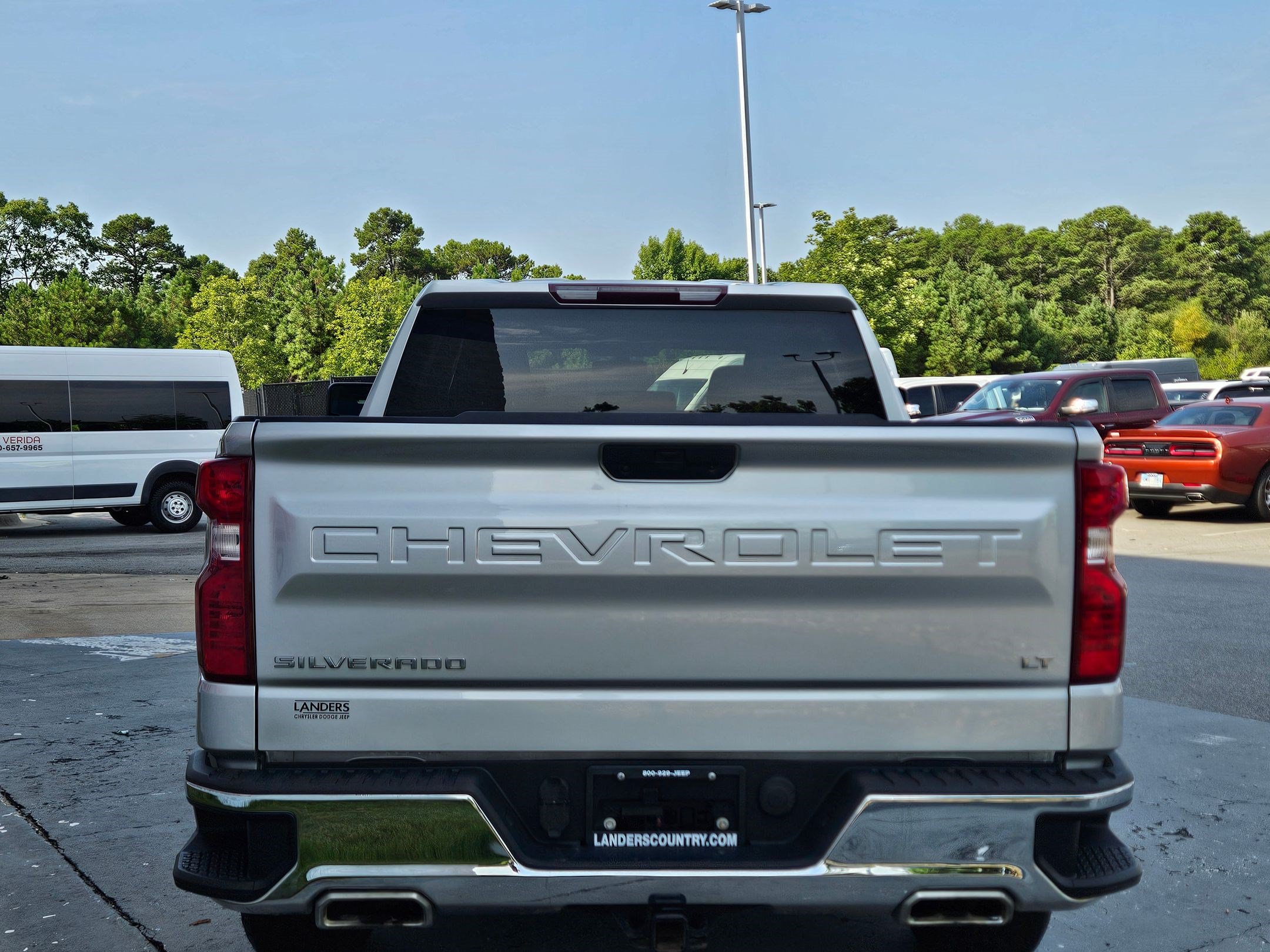 Used 2020 Chevrolet Silverado 1500 LT AWD/4WD image 6