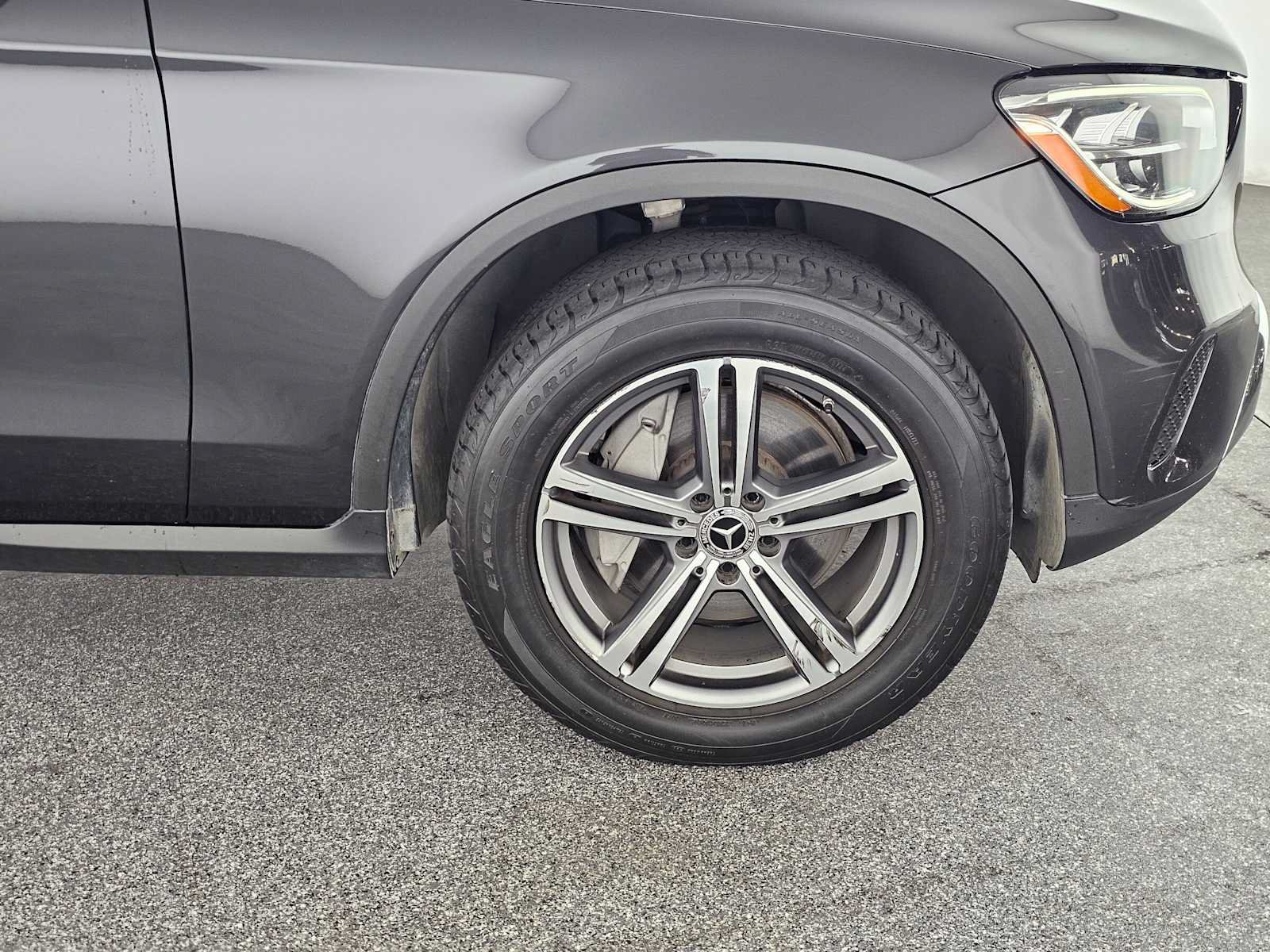 Used 2020 Mercedes-Benz GLC 300 4MATIC image 9