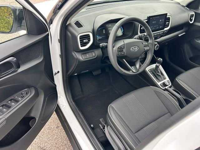 New 2026 Hyundai Venue SEL image 6