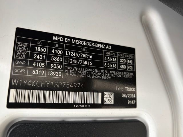 Used 2025 Mercedes-Benz Sprinter 2500 image 22